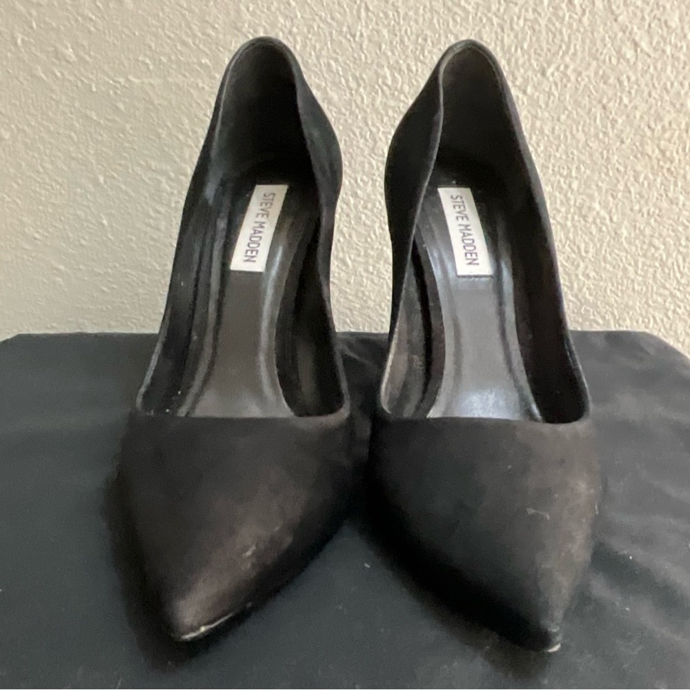 Steve Madden Classic Black Block Heel Pumps